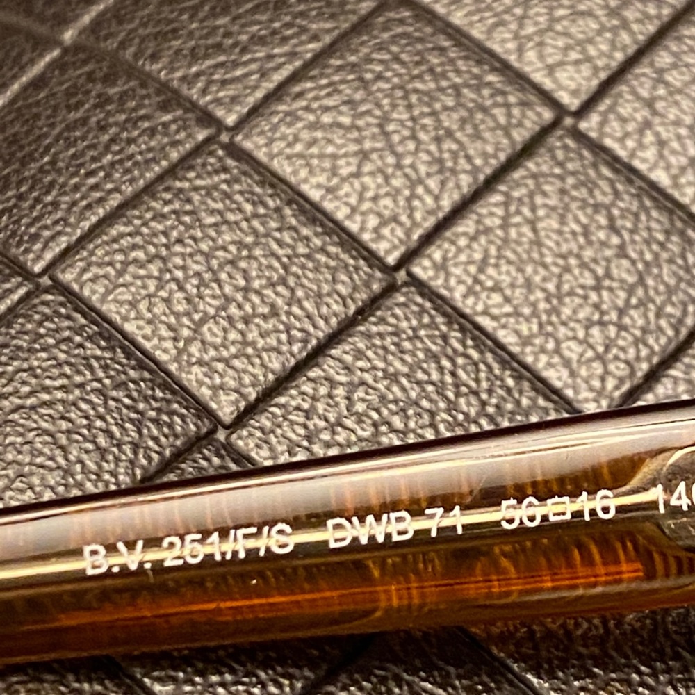 Bottega Veneta Lady Sunglasses - Picture 13 of 15